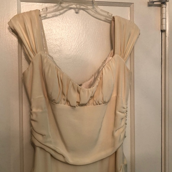 Nicole Miller wedding gown size 12 HG0016 - Picture 2 of 7